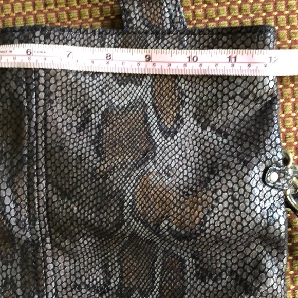 Relic Shoulder/Handbag EUC - Picture 3 of 7